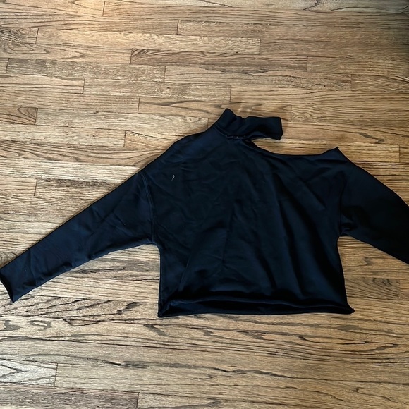 Women’s Dance & Marvel black sweatshirt Size Medium - Picture 1 of 5